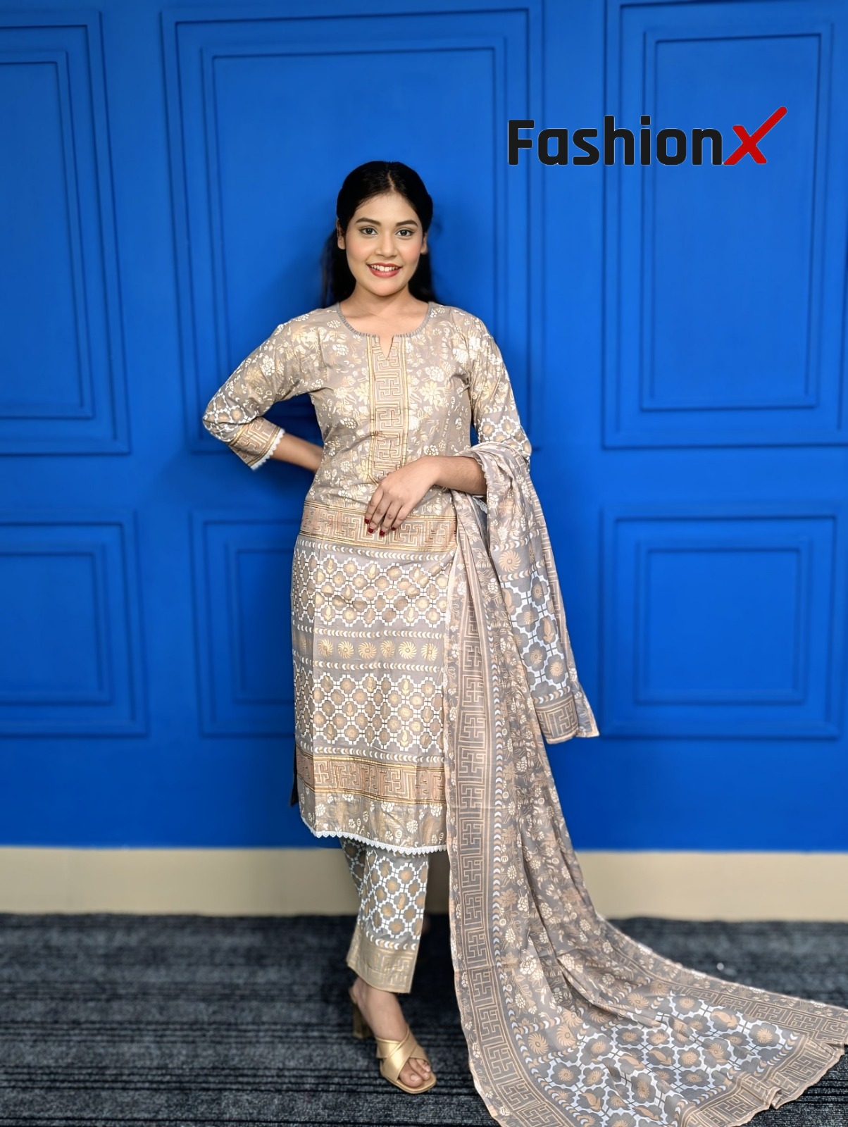 পিওর সুতি ব্লক প্রিন্ট এমব্রয়ডারি থ্রি পিস